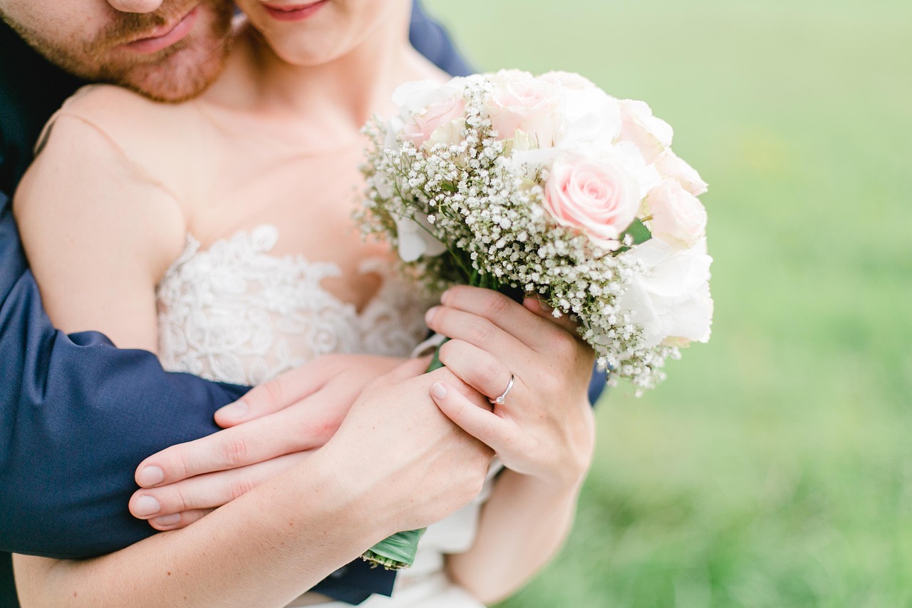 結婚式のドレスレンタルでおすすめのスタイルは？