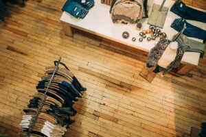 洋服レンタルサブスクの解約方法はどのように行うべき？